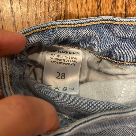 Just Black distressed skinny jean with raw hem size 28 - Picture 6 of 7